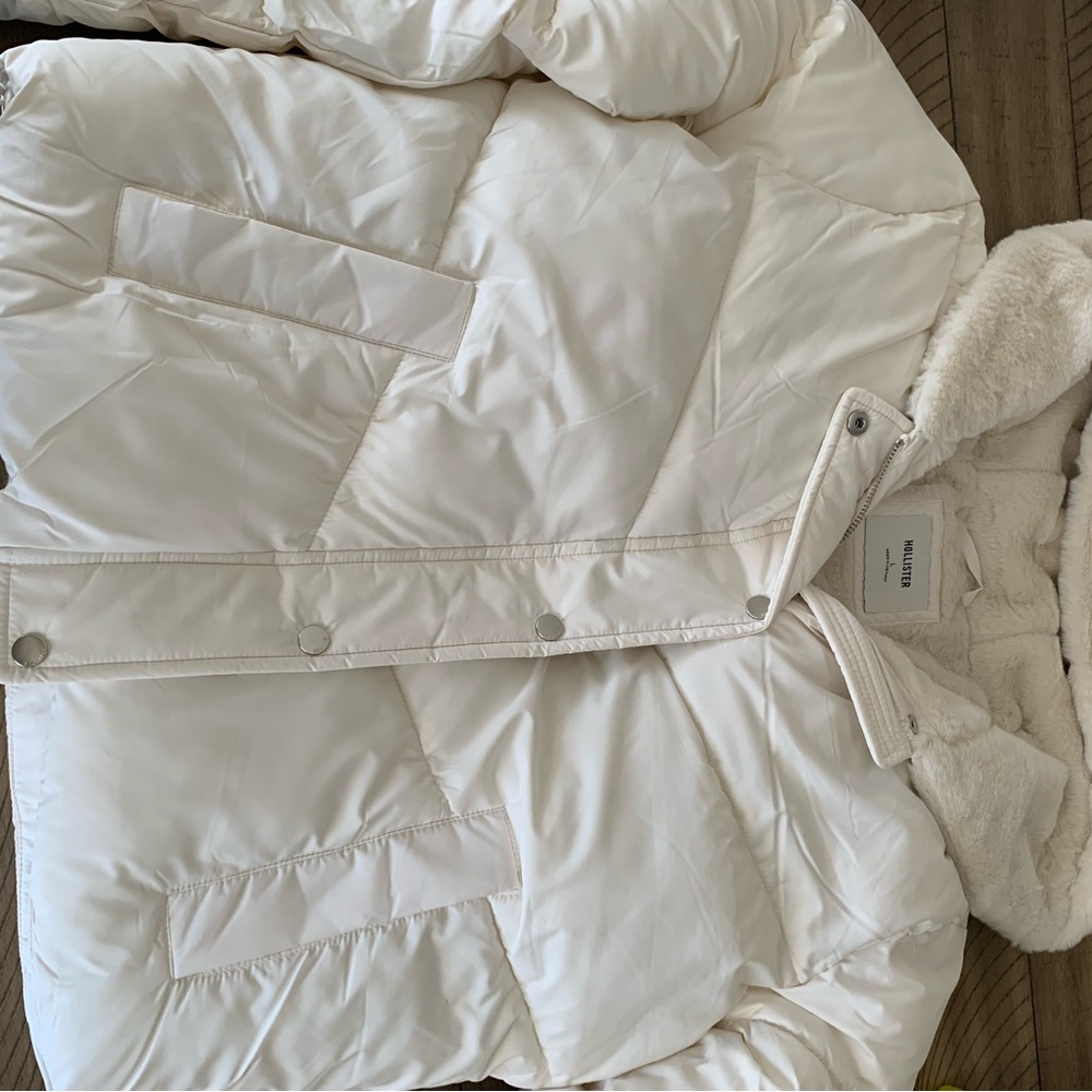 Hollister Cream Faux Fur Jacket